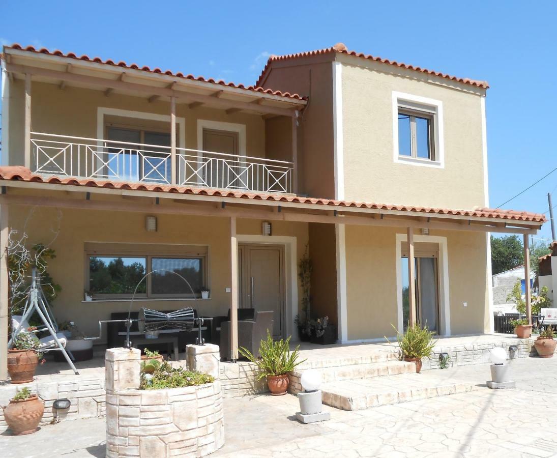 Villeta Nikol Lixouri Exterior photo